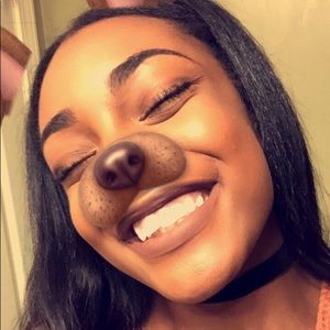 Meet your Posher, Desiree'